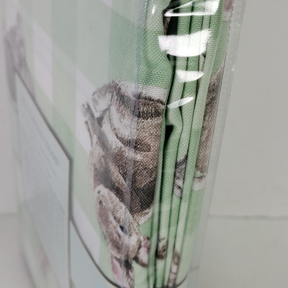 NEW WELL DRESSED HOME BUNNY TABLECLOTH 60" X 118" - Picture 3 of 8